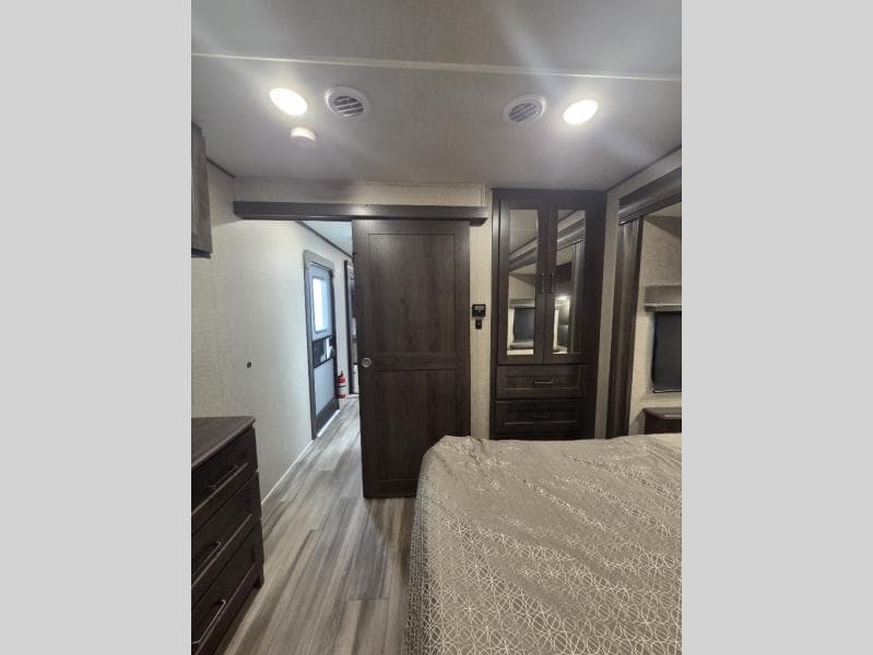 2022 Grand Design 2022 Grand Design Reflection - thumbnail 22