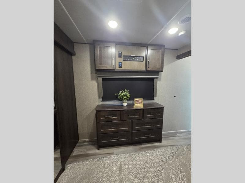 2022 Grand Design 2022 Grand Design Reflection - thumbnail 23