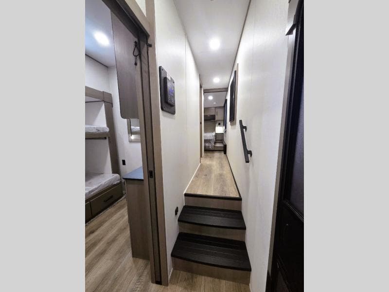 2026 Grand Design 2026 Grand Design Reflection - thumbnail 17