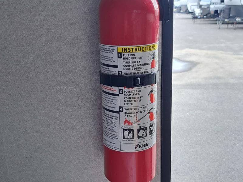 2026 Coachmen 2026 Coachmen Catalina Summit Series 7 - thumbnail 24