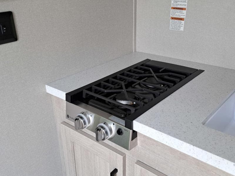 2026 Coachmen 2026 Coachmen Catalina Summit Series 7 - thumbnail 17