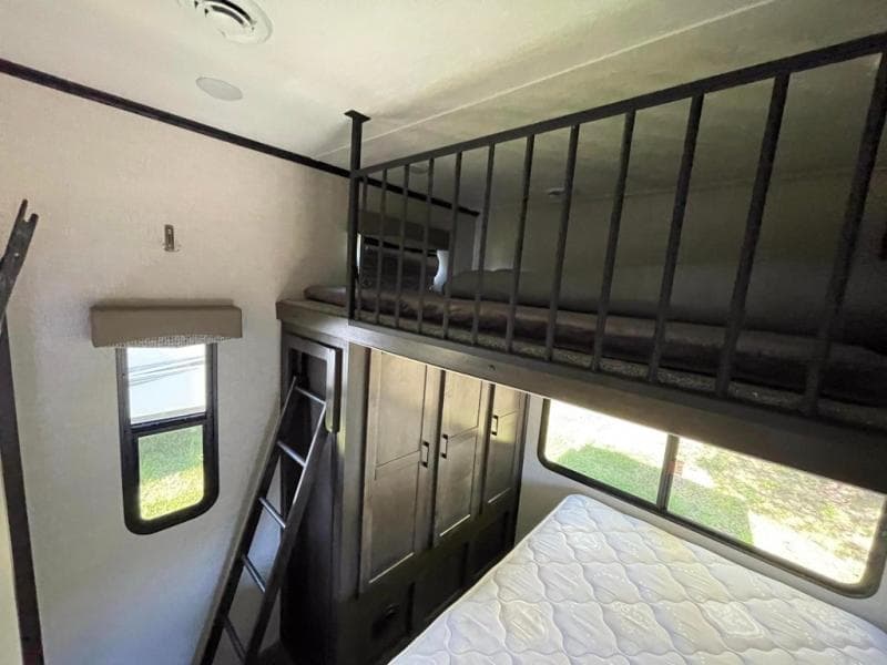 2022 CrossRoads 2022 CrossRoads Suncruiser - thumbnail 30