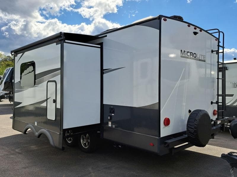 2025 Flagstaff 2025 Flagstaff Micro Lite - thumbnail 5