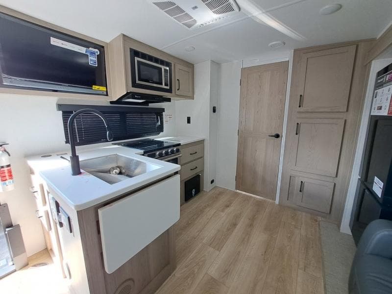 2025 Flagstaff 2025 Flagstaff Micro Lite - thumbnail 10