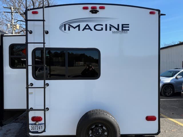 2022 Grand Design 2022 Grand Design Imagine - thumbnail 5