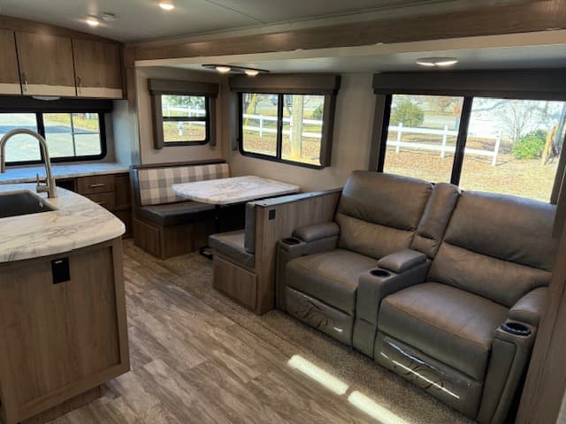 2022 Grand Design 2022 Grand Design Imagine - thumbnail 8