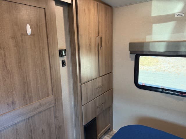 2022 Grand Design 2022 Grand Design Imagine - thumbnail 17