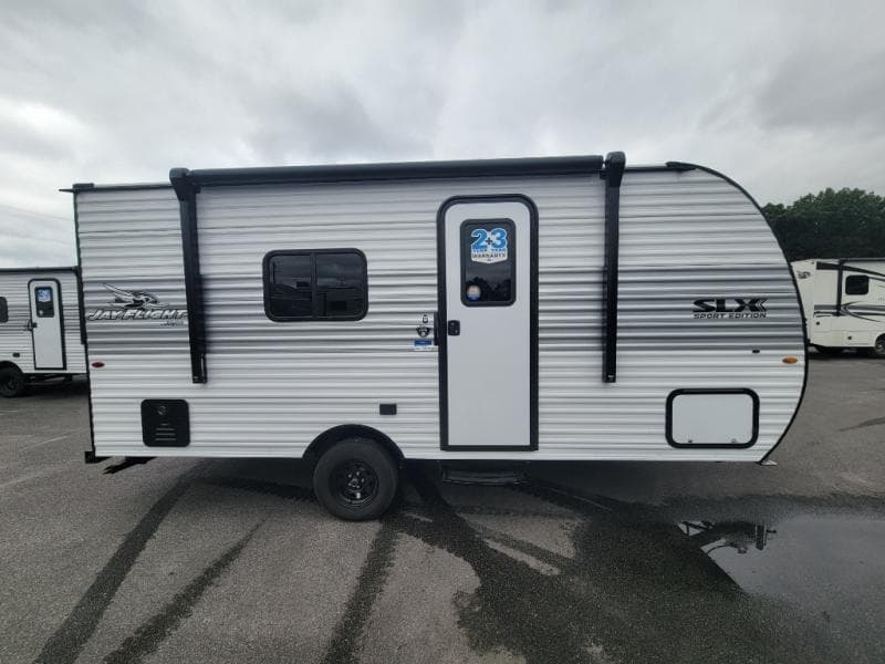 2026 Jayco 2026 Jayco Jay Flight SLX - thumbnail 3