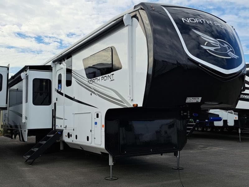 2025 Jayco North Point 365RKTS