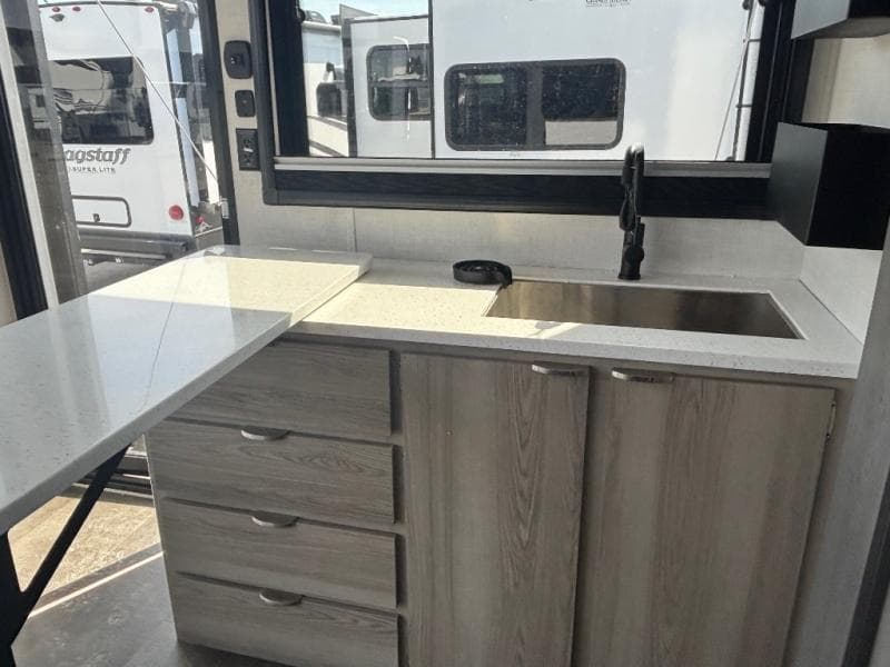 2025 Forest River 2025 Forest River Wildwood FSX - thumbnail 11