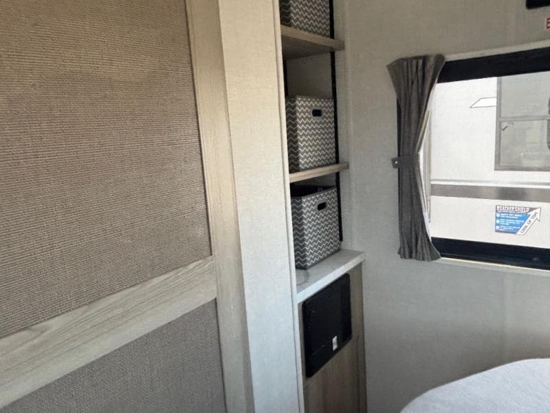 2025 Forest River 2025 Forest River Wildwood FSX - thumbnail 15