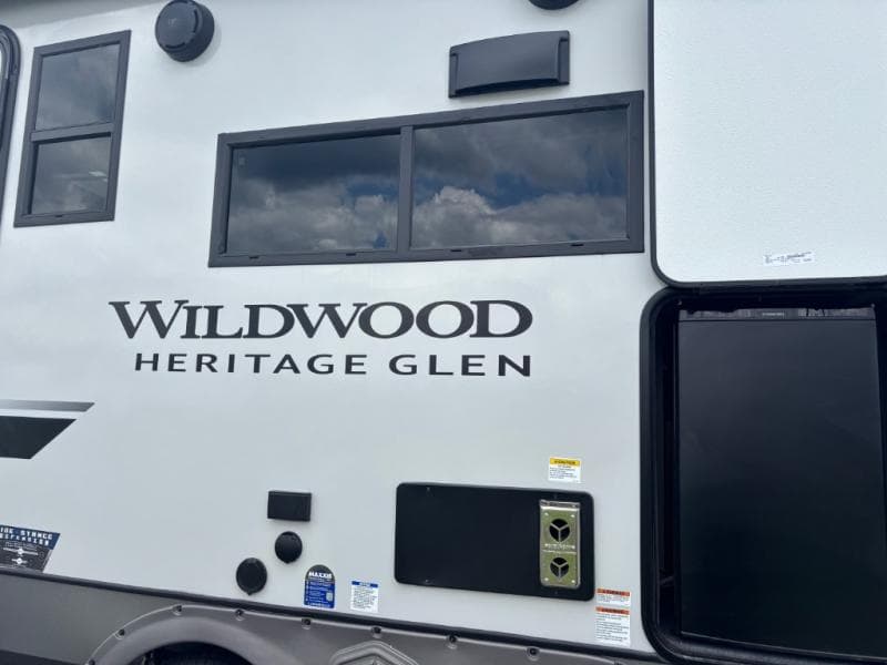 2025 Forest River 2025 Forest River Wildwood X-Lite - thumbnail 6