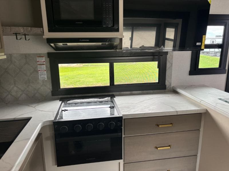 2025 Forest River 2025 Forest River Wildwood X-Lite - thumbnail 12