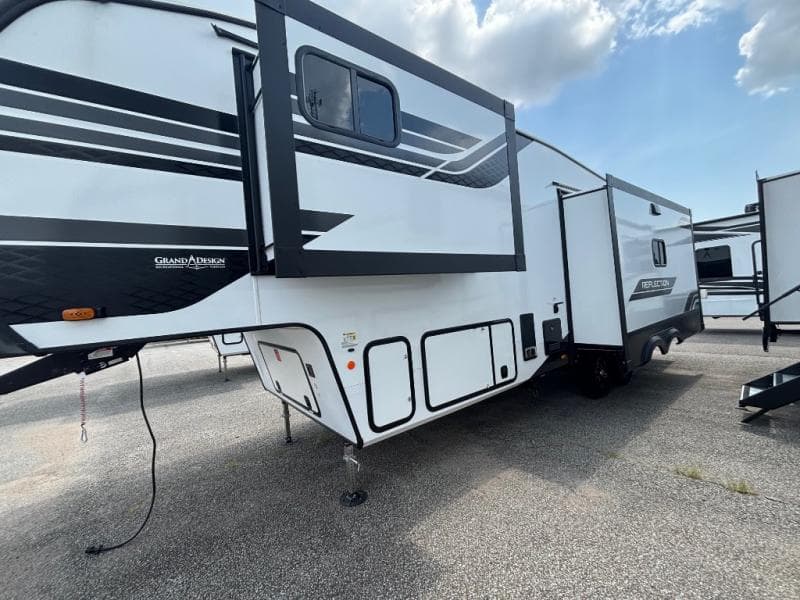 2026 Grand Design Reflection 303RLS