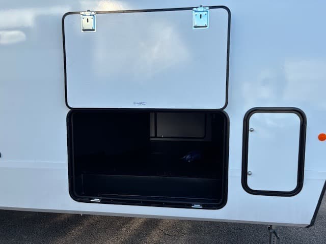 2026 Grand Design 2026 Grand Design Reflection - thumbnail 7