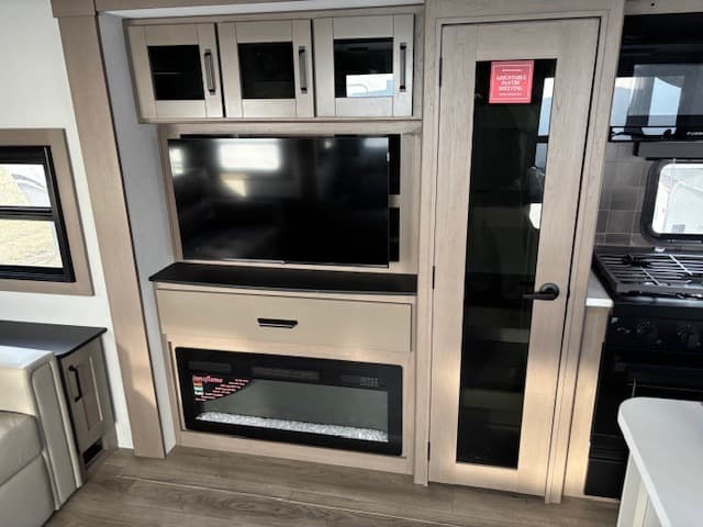 2026 Grand Design 2026 Grand Design Reflection - thumbnail 14