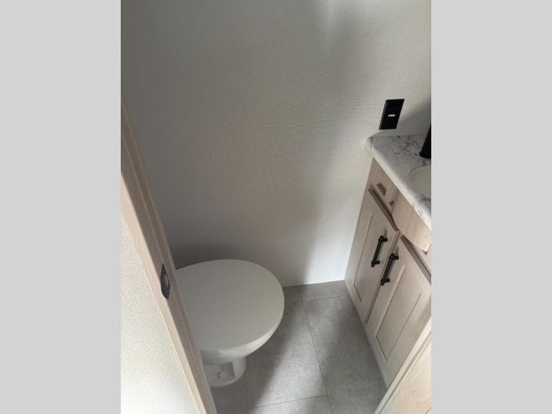 2026 Grand Design 2026 Grand Design Solitude - thumbnail 14