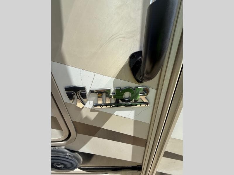 2017 Thor Motor Coach 2017 Thor Motor Coach Compass - thumbnail 7