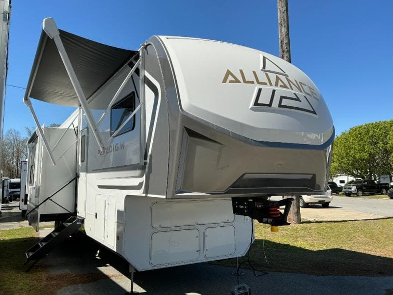 2026 Alliance RV Paradigm 395DS