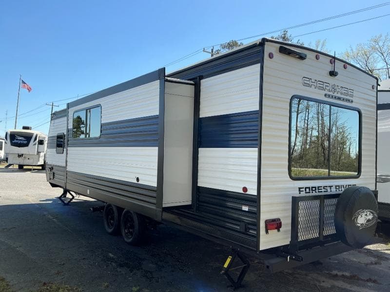 2025 Forest River 2025 Forest River Cherokee Grey Wolf - thumbnail 6