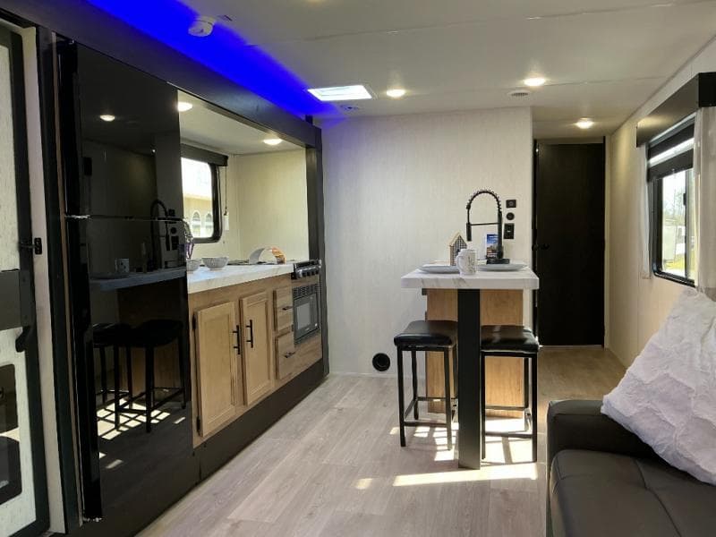 2025 Forest River 2025 Forest River Cherokee Grey Wolf - thumbnail 10