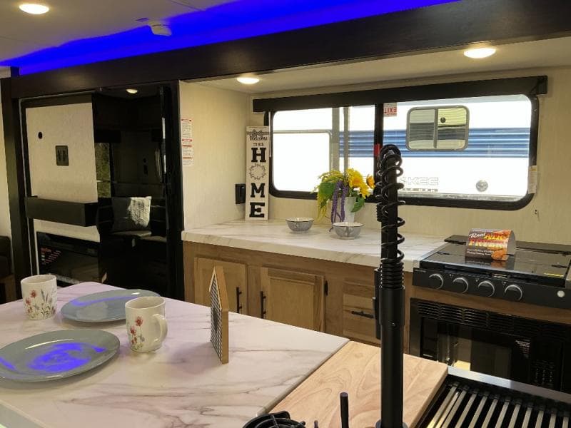 2025 Forest River 2025 Forest River Cherokee Grey Wolf - thumbnail 14