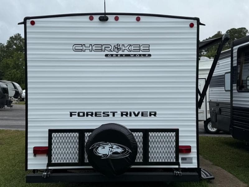 2026 Forest River 2026 Forest River Cherokee Grey Wolf - thumbnail 30