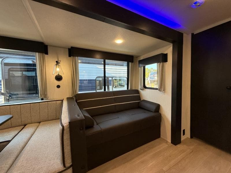 2026 Forest River 2026 Forest River Cherokee Wolf Den - thumbnail 21