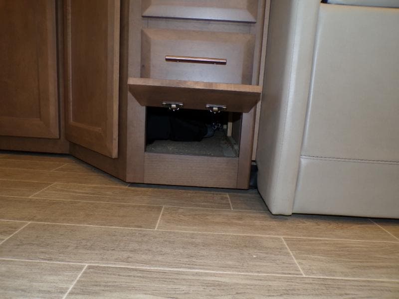 2022 Thor Motor Coach 2022 Thor Motor Coach Omni - thumbnail 38