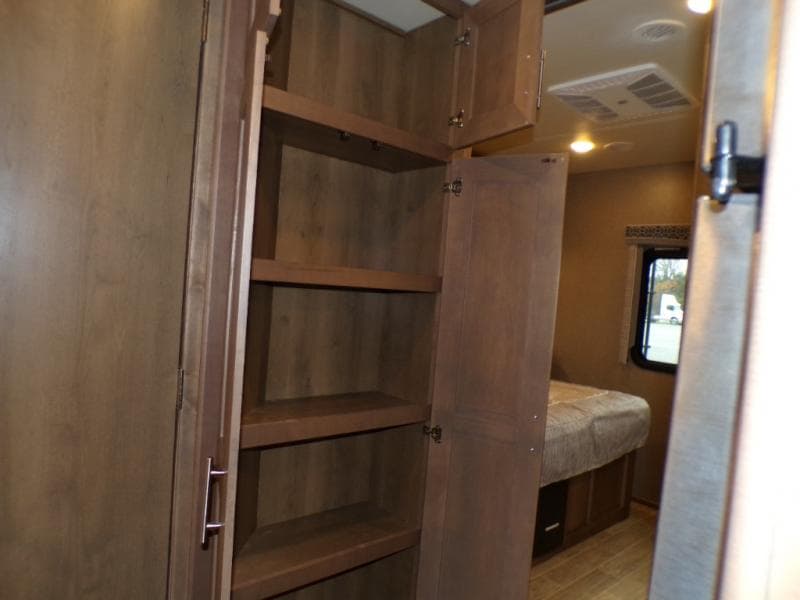 2022 Thor Motor Coach 2022 Thor Motor Coach Omni - thumbnail 46