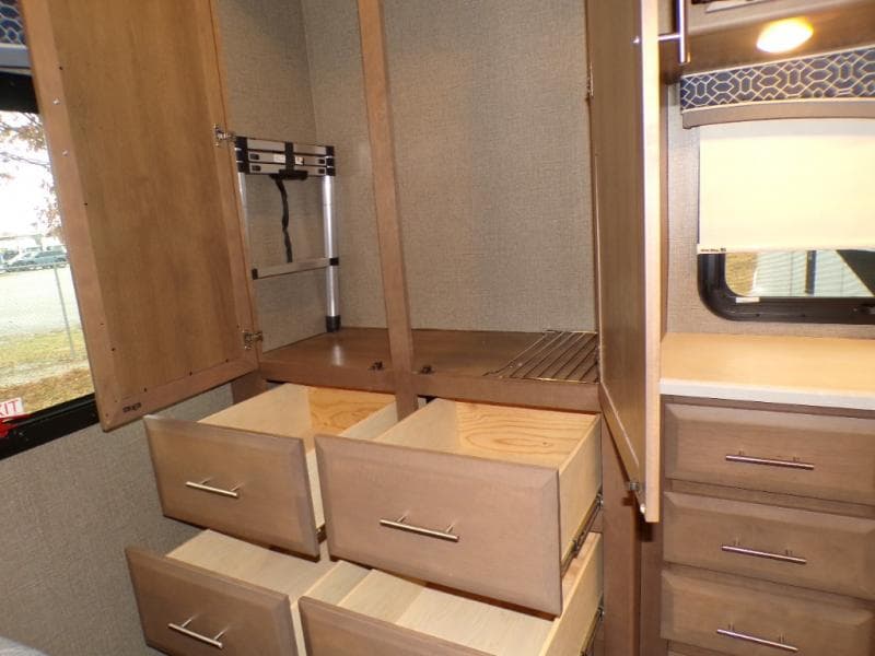 2022 Thor Motor Coach 2022 Thor Motor Coach Omni - thumbnail 59