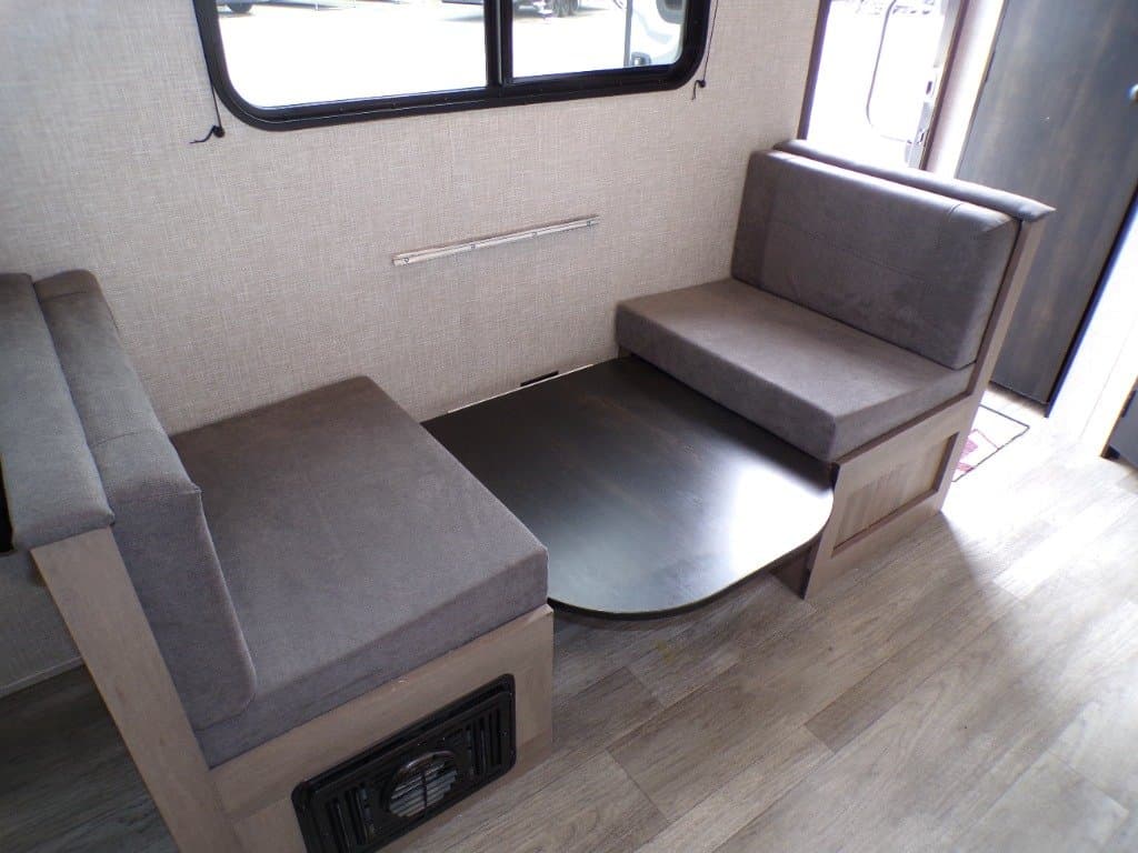 2024 Jayco 2024 Jayco Jay Flight SLX - thumbnail 17