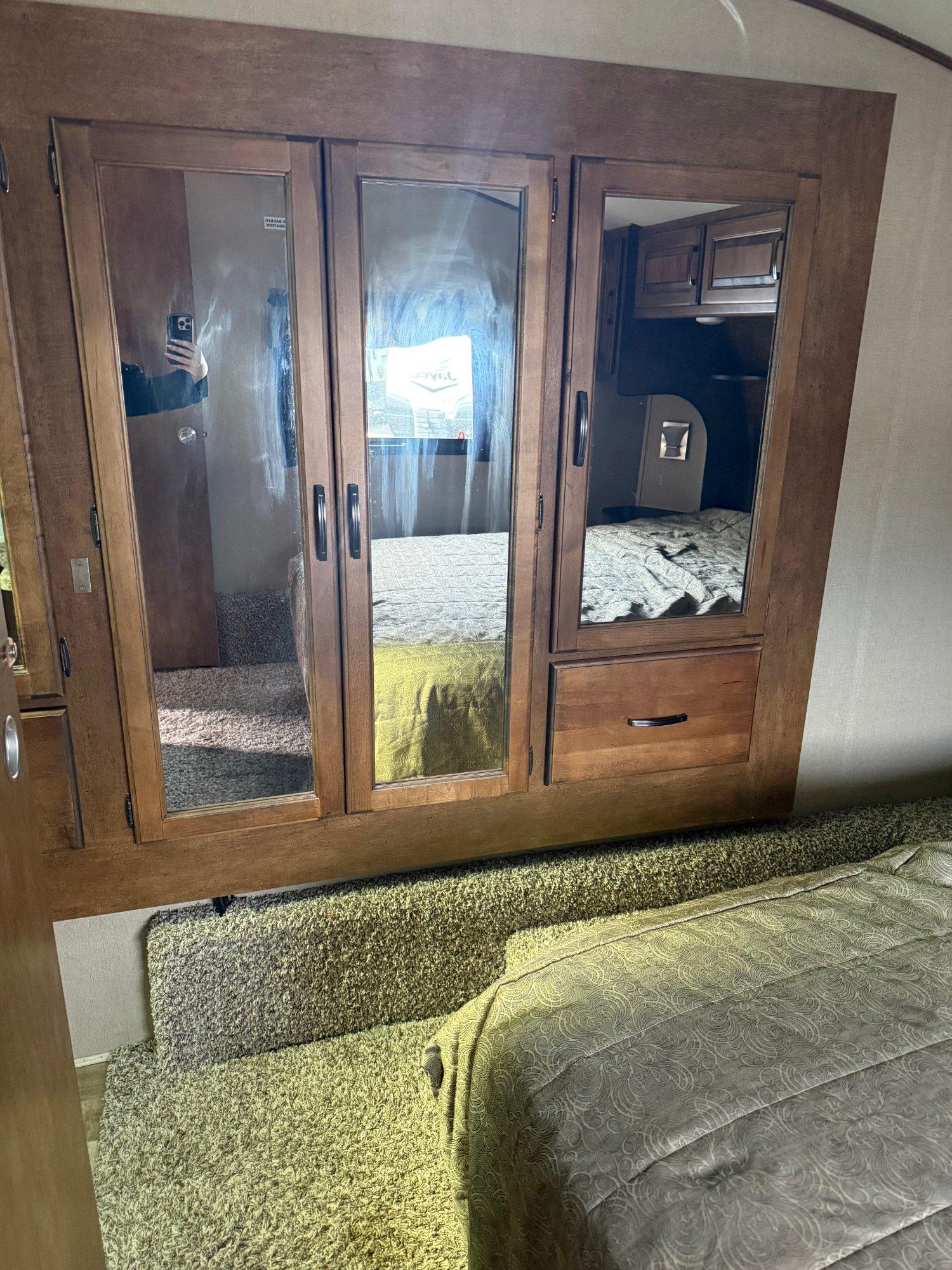 2016 Grand Design 2016 Grand Design Reflection - thumbnail 20