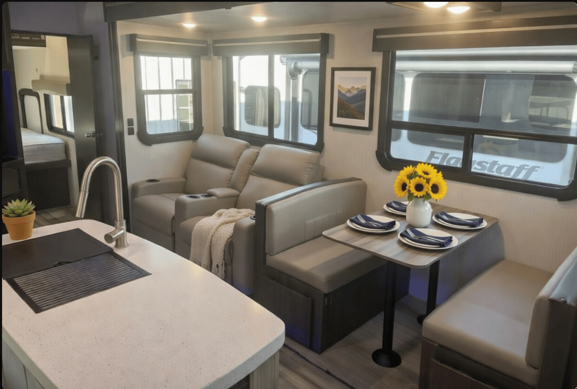 2022 CrossRoads 2022 CrossRoads Suncruiser - thumbnail 5