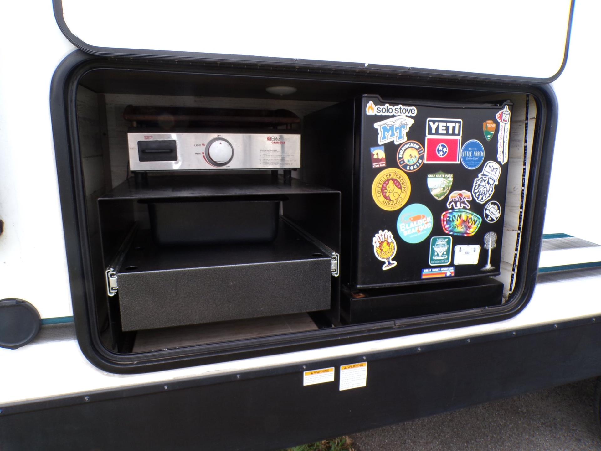 2021 Surveyor 2021 Surveyor Legend - thumbnail 8