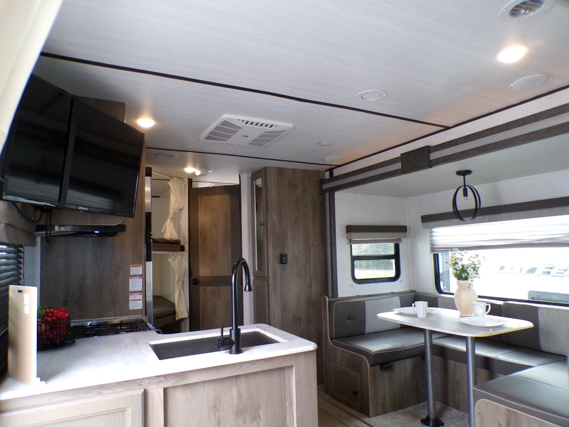 2021 Surveyor 2021 Surveyor Legend - thumbnail 13