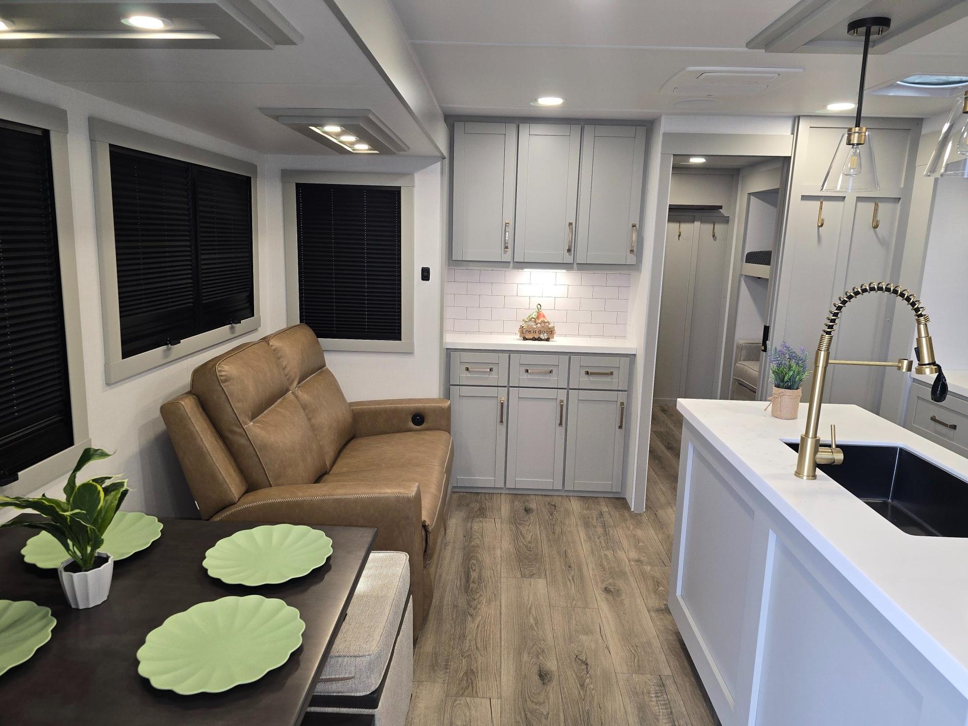 2026 Brinkley RV 2026 Brinkley RV Model Z Air - thumbnail 14