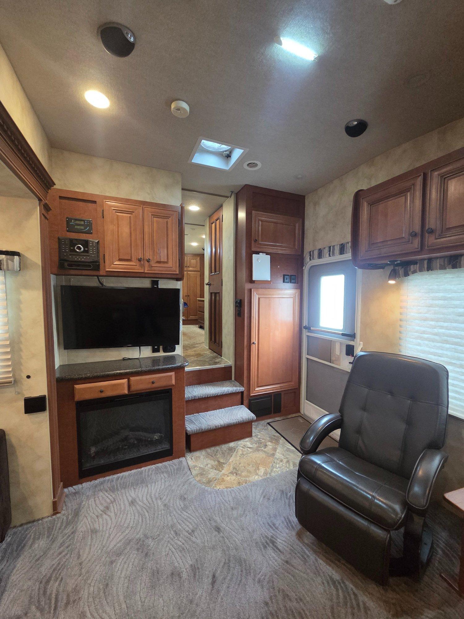 2014 Northwood 2014 Northwood Arctic Fox - thumbnail 9