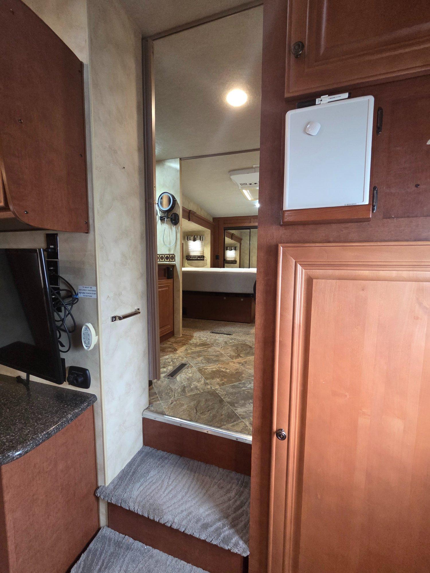 2014 Northwood 2014 Northwood Arctic Fox - thumbnail 10