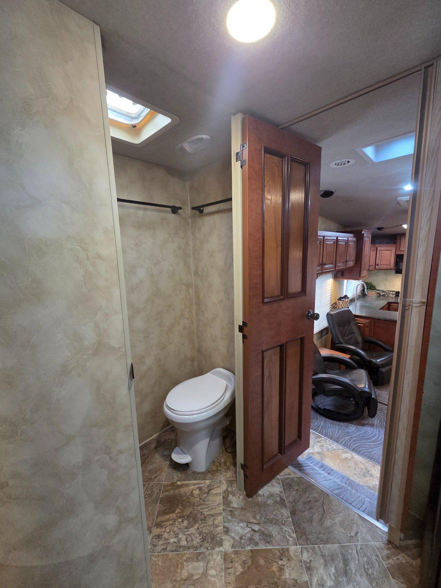 2014 Northwood 2014 Northwood Arctic Fox - thumbnail 12