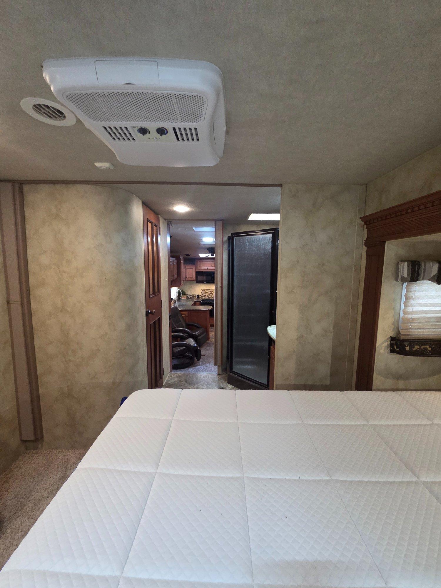 2014 Northwood 2014 Northwood Arctic Fox - thumbnail 18