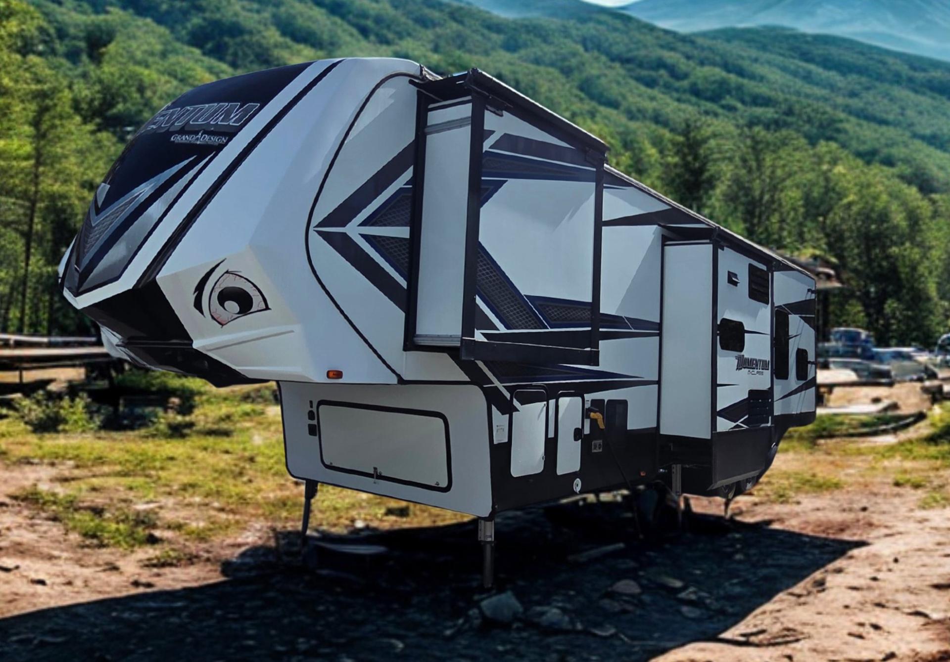 2019 Grand Design 2019 Grand Design Momentum M-Class - thumbnail 4