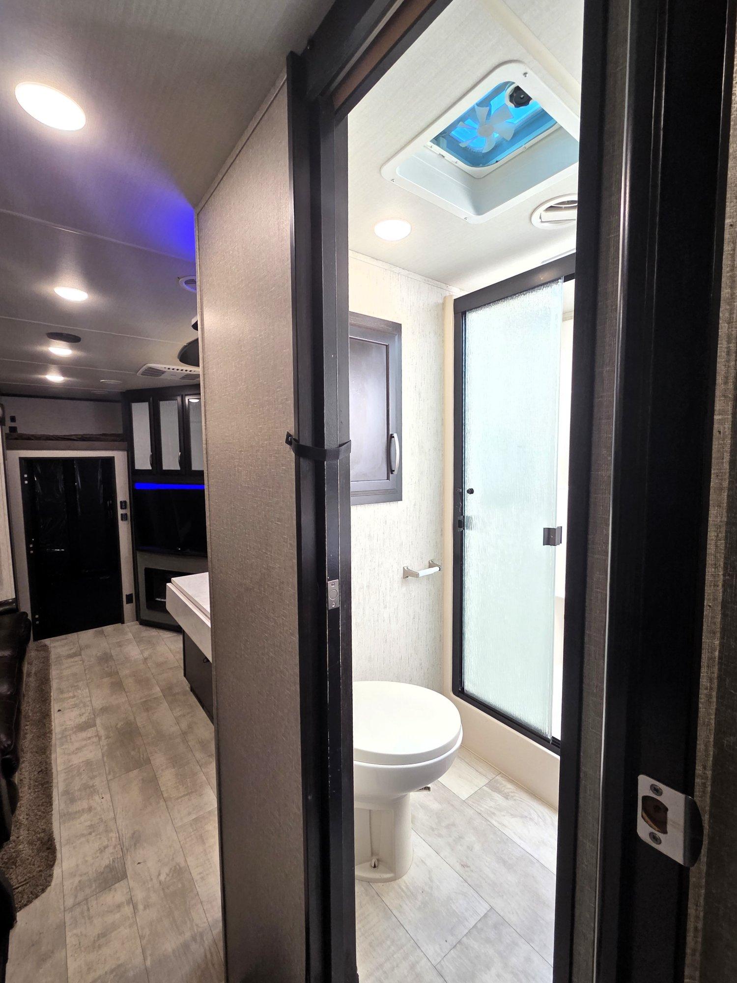 2019 Grand Design 2019 Grand Design Momentum M-Class - thumbnail 12