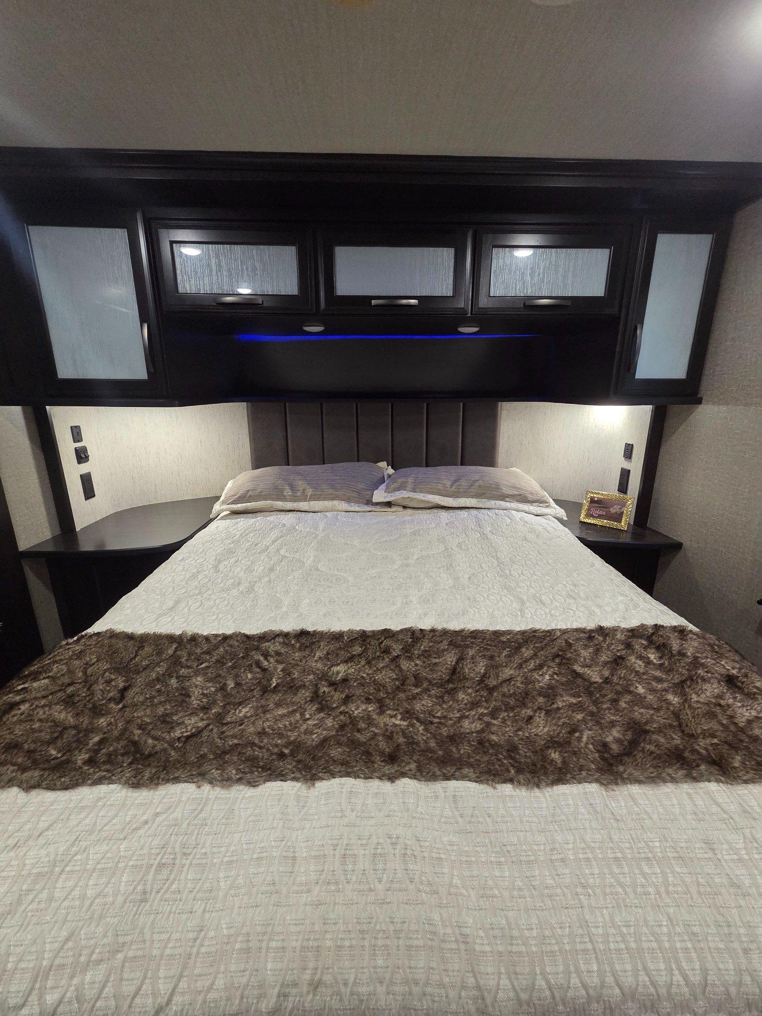 2019 Grand Design 2019 Grand Design Momentum M-Class - thumbnail 19