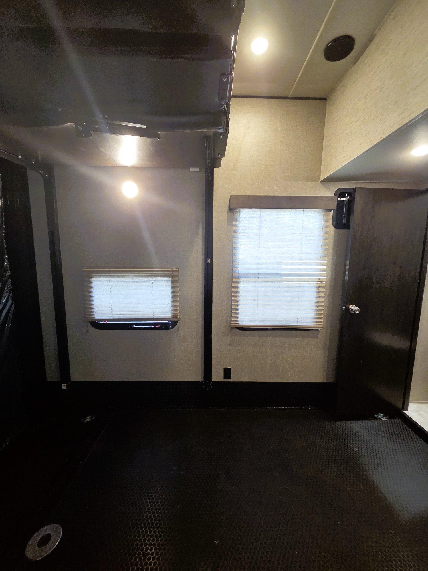 2019 Grand Design 2019 Grand Design Momentum M-Class - thumbnail 26