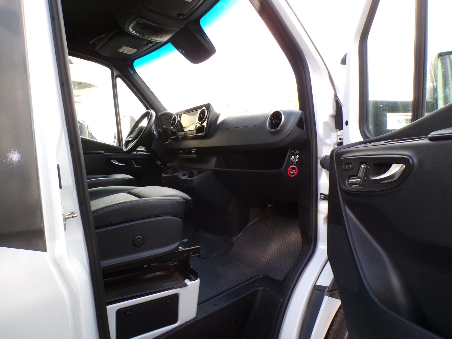 2023 Tiffin Motorhomes 2023 Tiffin Motorhomes Wayfarer - thumbnail 12