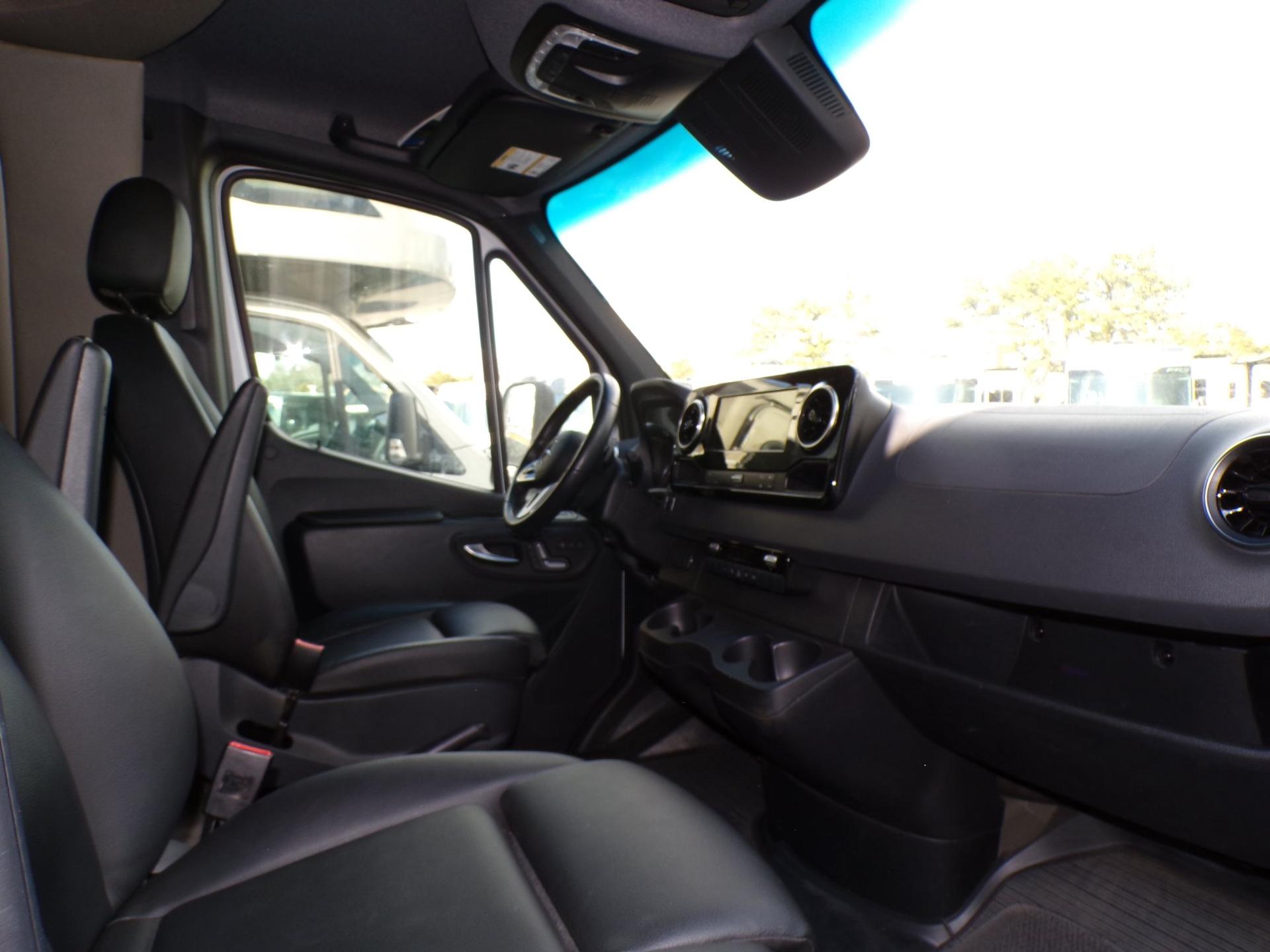 2023 Tiffin Motorhomes 2023 Tiffin Motorhomes Wayfarer - thumbnail 13