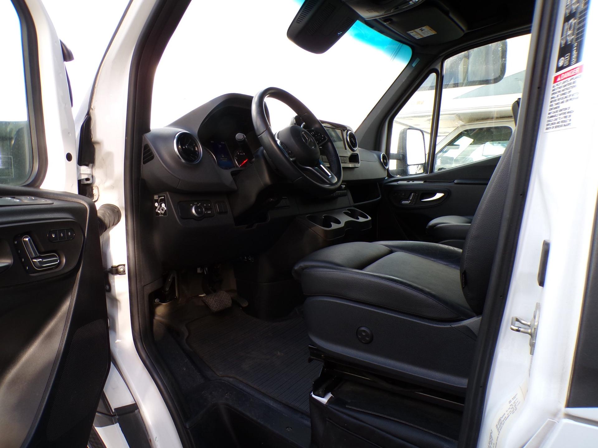 2023 Tiffin Motorhomes 2023 Tiffin Motorhomes Wayfarer - thumbnail 15