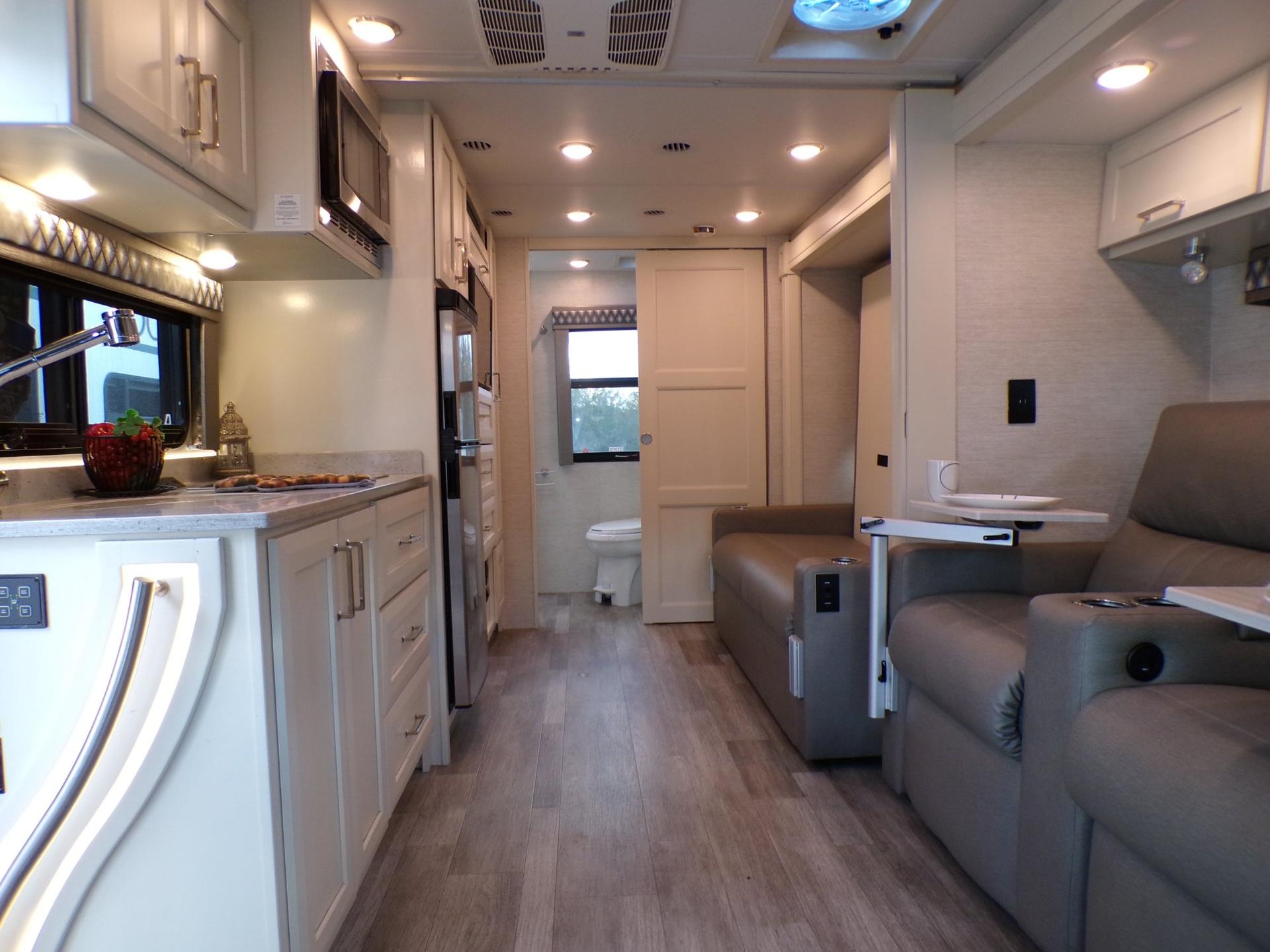 2023 Tiffin Motorhomes 2023 Tiffin Motorhomes Wayfarer - thumbnail 20