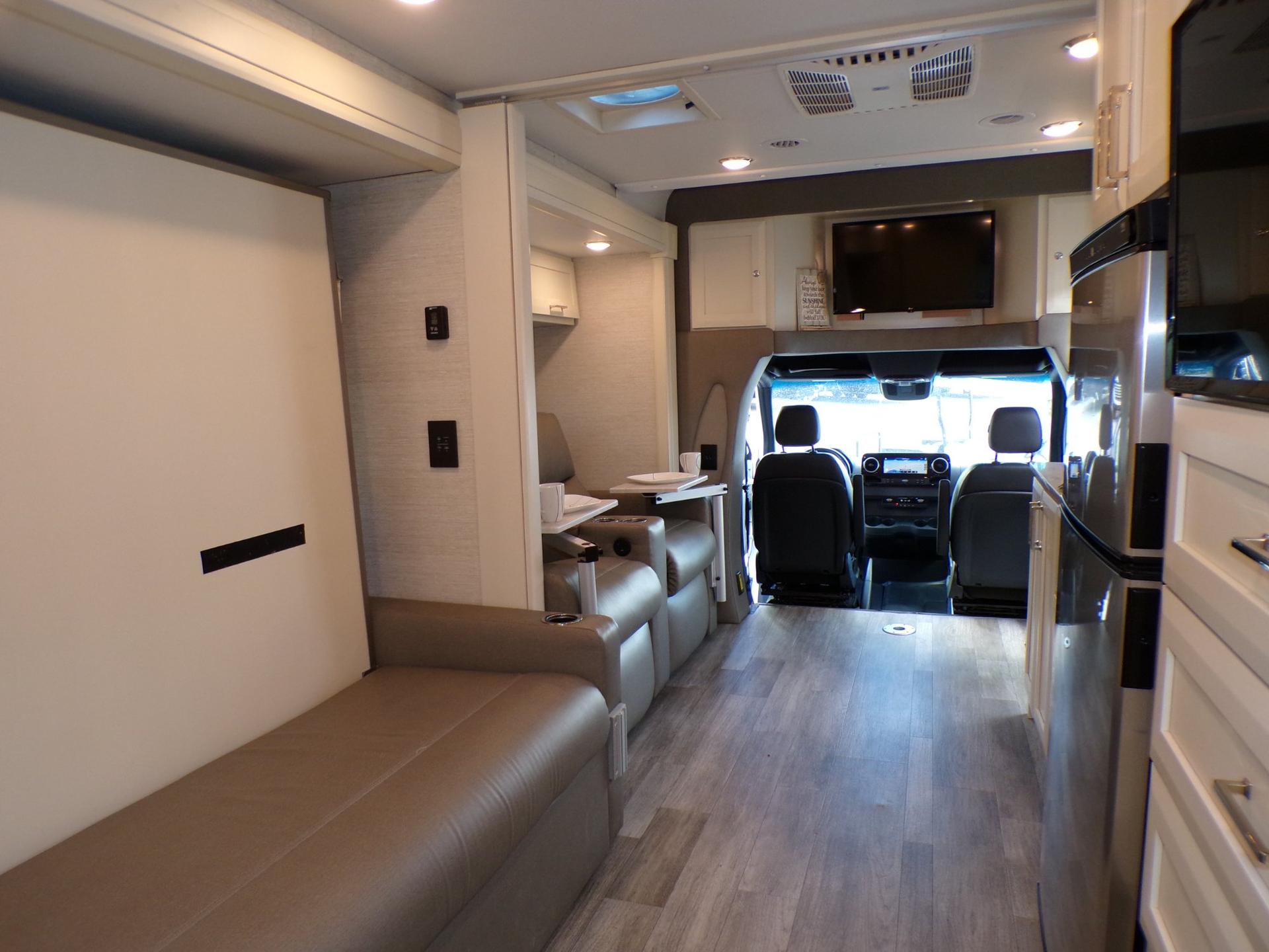 2023 Tiffin Motorhomes 2023 Tiffin Motorhomes Wayfarer - thumbnail 21